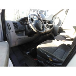 peugeot boxer caja cerrada, acrist. (bat. 3000) (330/333) del año 2011