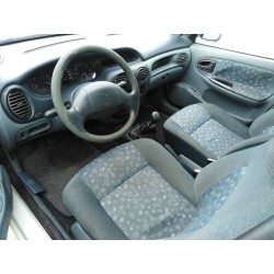 renault megane i berlina hatchback (ba0) del año 1998