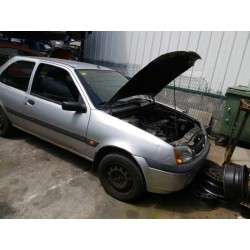 ford fiesta berlina (dx) del año 2000