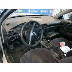 volkswagen passat variant (3b5) del año 2004