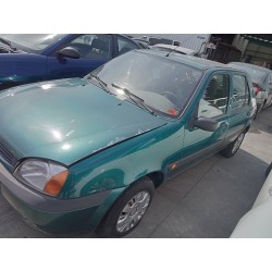 ford fiesta berlina (dx) del año 2000
