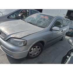 opel astra g berlina del año 2002