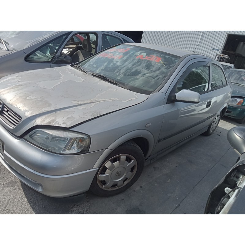 opel astra g berlina del año 2002