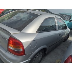 opel astra g berlina del año 2002