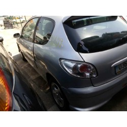 peugeot 206 berlina del año 2001