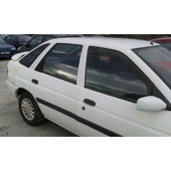 ford escort berlina/turnier del año 1997