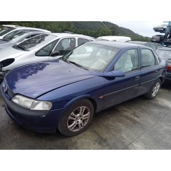 opel vectra b berlina del año 1997
