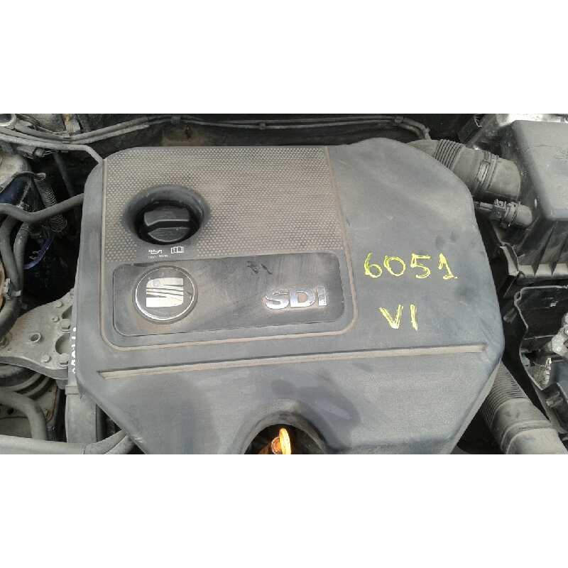 seat ibiza (6l1) del año 2002