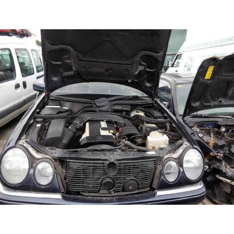 mercedes clase e (w210) berlina del año 1996