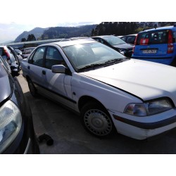 volvo s40 berlina del año 1997