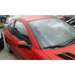 peugeot 206 berlina del año 2000