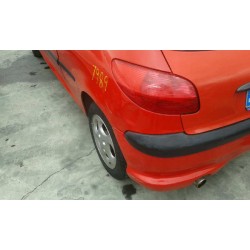 peugeot 206 berlina del año 2000