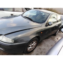 alfa romeo 147 (190) del año 2001