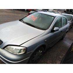 opel astra g berlina del año 2000