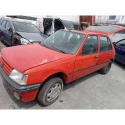 peugeot 205 berlina del año 1996