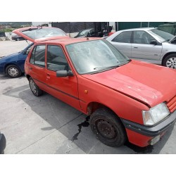 peugeot 205 berlina del año 1996