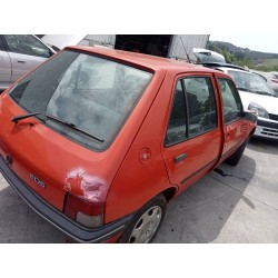 peugeot 205 berlina del año 1996