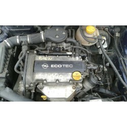 opel corsa b del año 1999