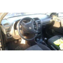 opel astra g berlina del año 1999