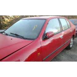 nissan primera berlina (p11) del año 1999