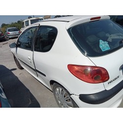 peugeot 206 berlina del año 2004