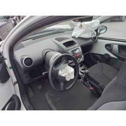 toyota aygo (kgb/wnb) del año 2012