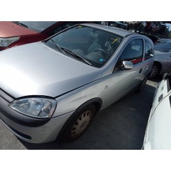 opel corsa c del año 2002