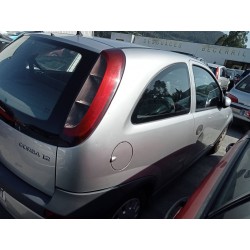 opel corsa c del año 2002