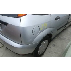 ford focus berlina (cak) del año 2000