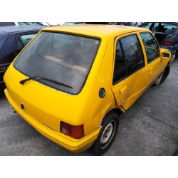 peugeot 205 berlina del año 1989