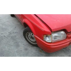 ford escort berlina del año 1990
