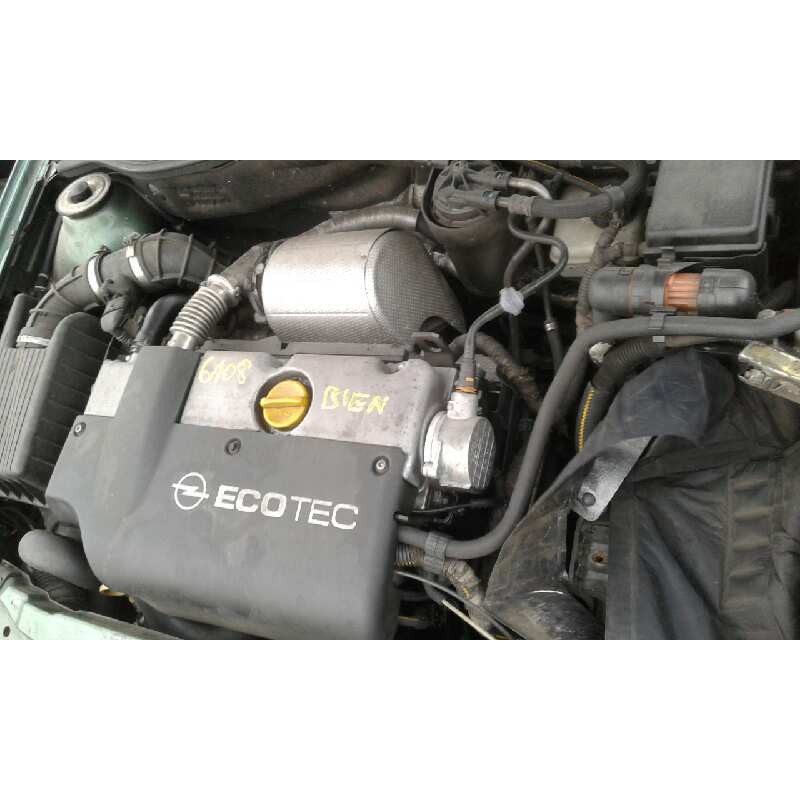 opel astra g berlina del año 1998