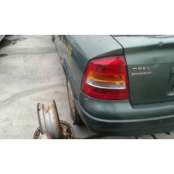 opel astra g berlina del año 1998