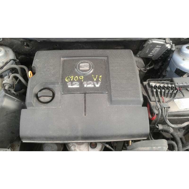 seat ibiza (6l1) del año 2002
