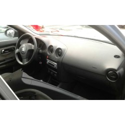 seat ibiza (6l1) del año 2002