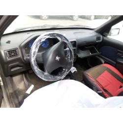 peugeot 106 (s2) del año 2002