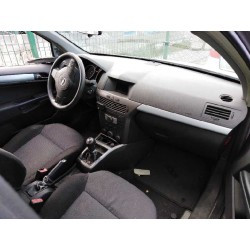 opel astra h berlina del año 2005