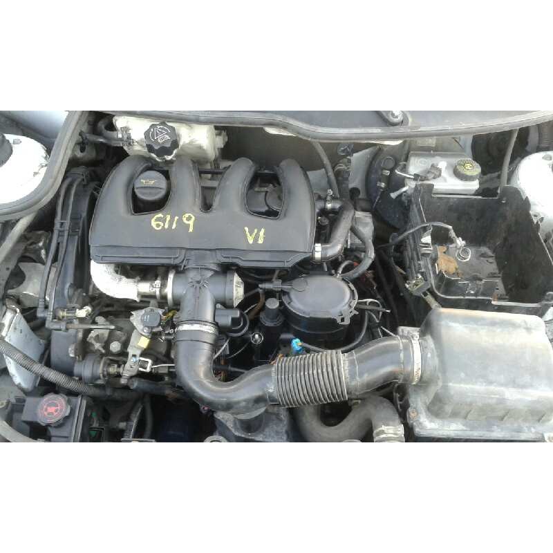 peugeot 206 berlina del año 2001