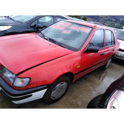 nissan sunny berlina (n14) del año 1994