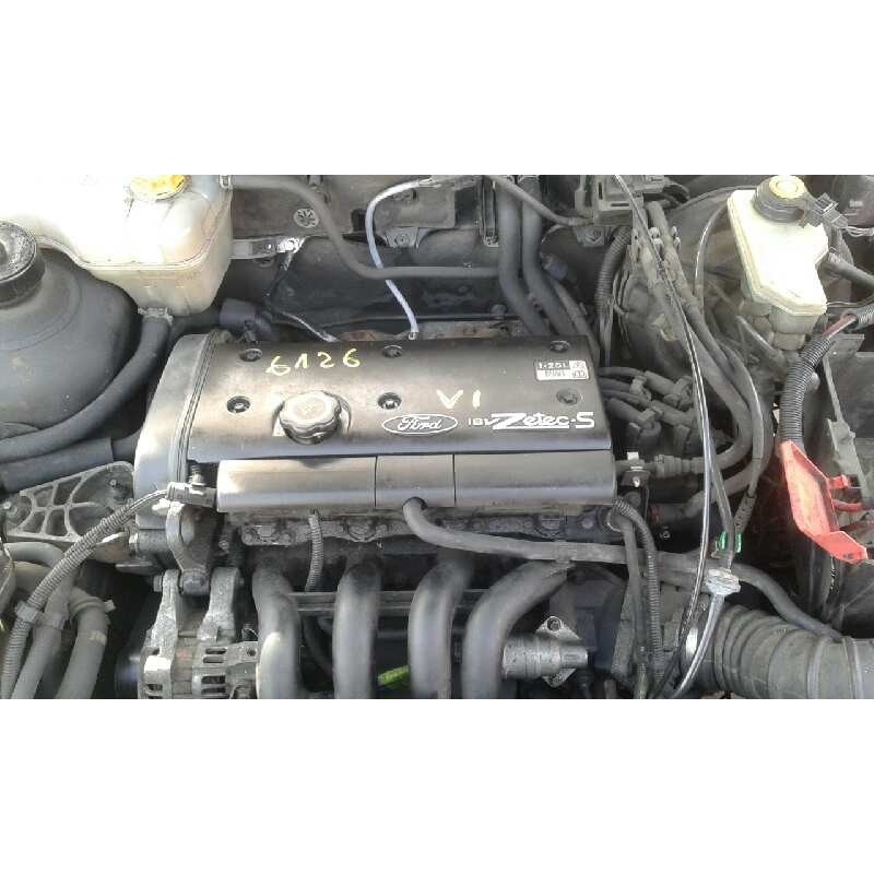 ford fiesta berlina del año 1998