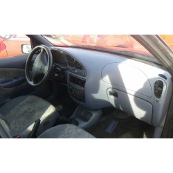 ford fiesta berlina del año 1998