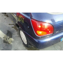 ford fiesta berlina del año 1998