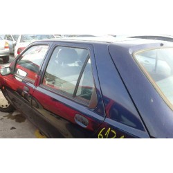 ford fiesta berlina del año 1998