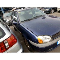 ford fiesta berlina (dx) del año 2001