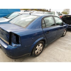 opel vectra c berlina del año 2003