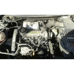 seat ibiza (6l1) del año 2004