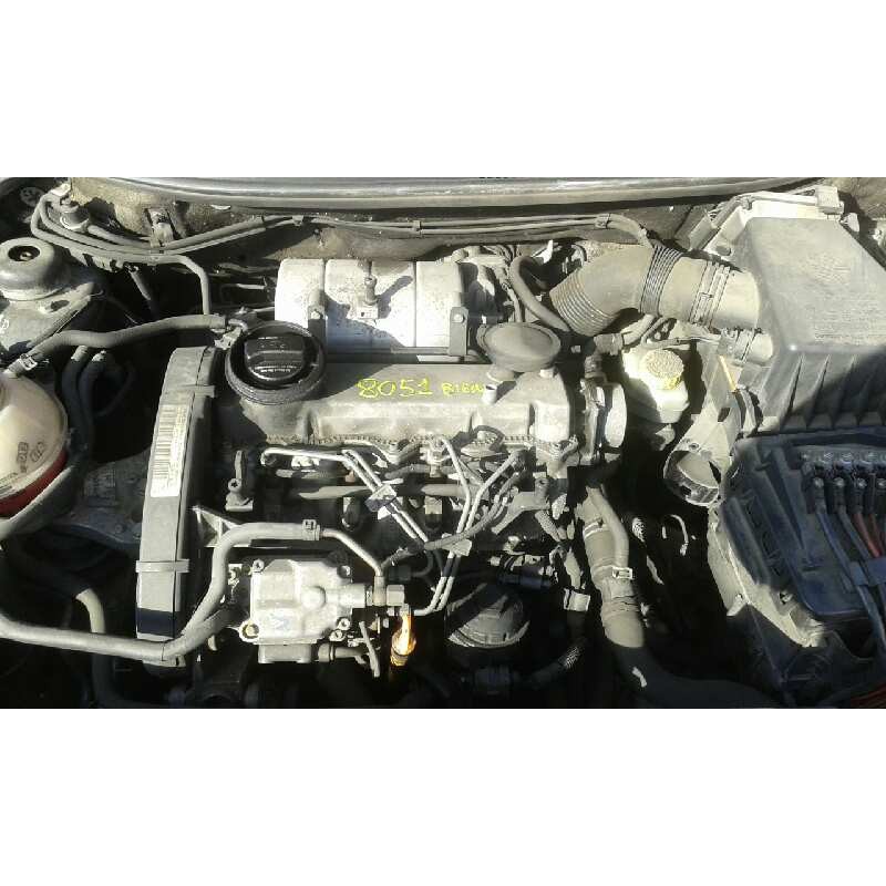 seat ibiza (6l1) del año 2004