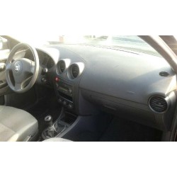 seat ibiza (6l1) del año 2004