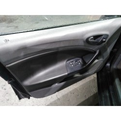 seat ibiza (6j5) del año 2008