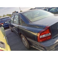 volvo s80 berlina del año 2004